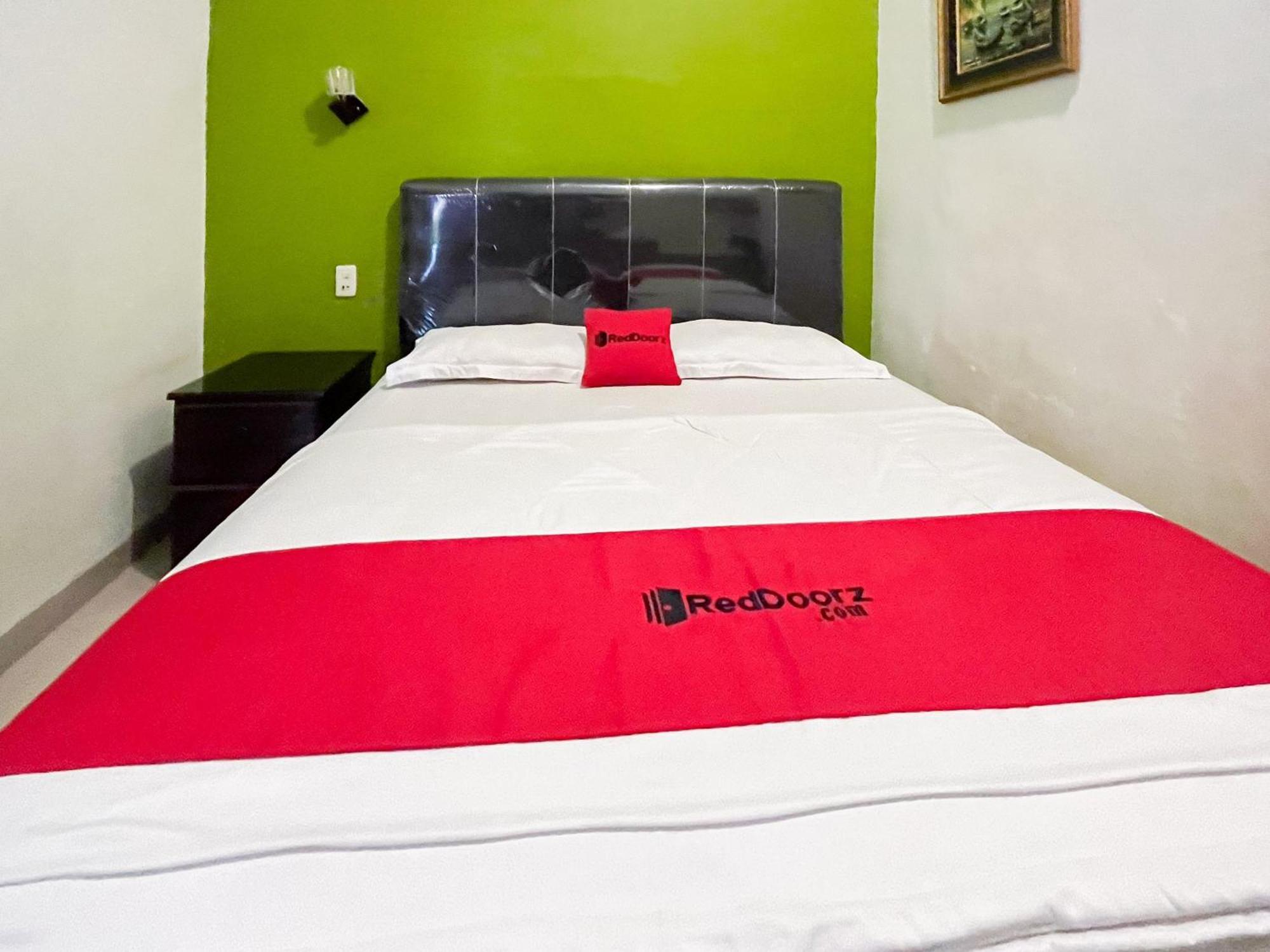 Reddoorz Near Pantai Pandan Sibolga 2 Hotel Halangan Eksteriør billede